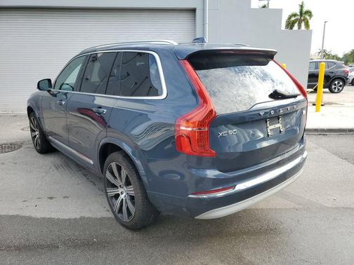 2022 Volvo XC90 Recharge Plug-In Hybrid T8 Inscription Extended Range 7P