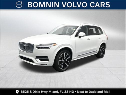 Crystal White 2023 Volvo XC90 B5 Plus