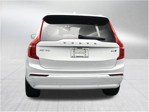 Crystal White 2023 Volvo XC90 B5 Plus