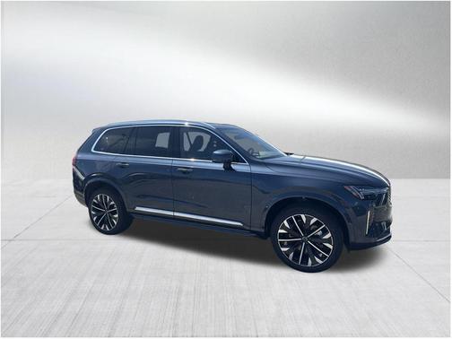 2025 Volvo XC90 B6 Core