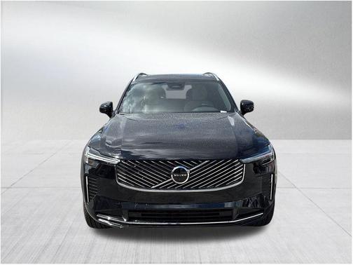 2026 Volvo XC90 B6 Plus 6-Seater