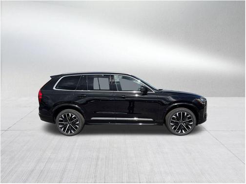 2026 Volvo XC90 B6 Plus 6-Seater
