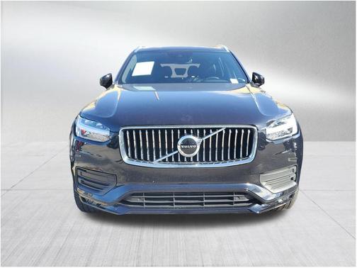 2020 Volvo XC90 T5 Momentum 7 Passenger
