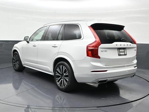 2021 Volvo XC90 T6 Momentum 6 Passenger
