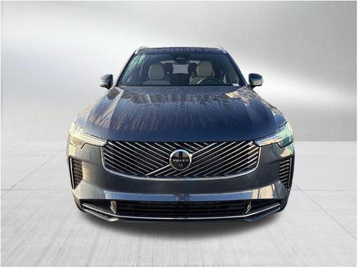 2026 Volvo XC90 B6 Plus 6-Seater