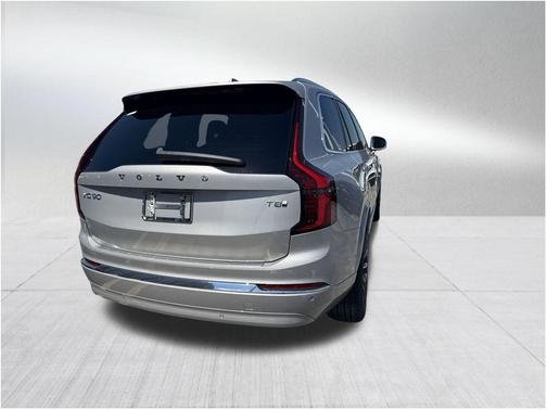2025 Volvo XC90 Plug-In Hybrid T8 Plus 7-Seater