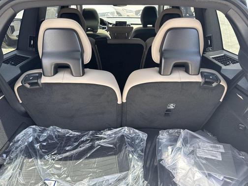 2025 Volvo XC90 Plug-In Hybrid T8 Plus 7-Seater