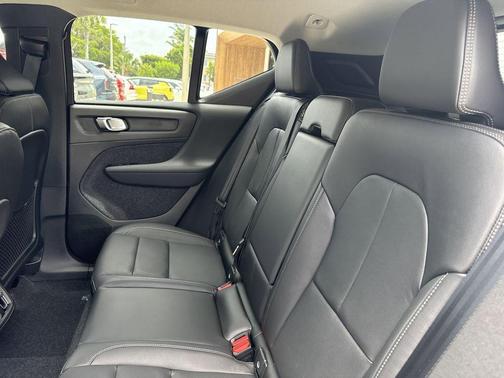 2026 Volvo XC40 B5 Core