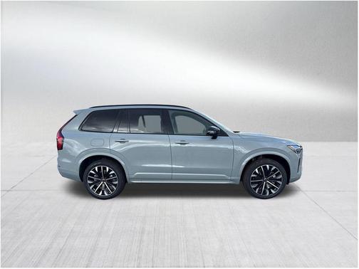 2026 Volvo XC90 B6 Ultra Dark Theme 6-Seater