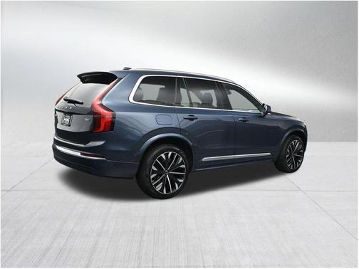 Denim Blue Metallic 2026 Volvo XC90 B6 Plus 7-Seater