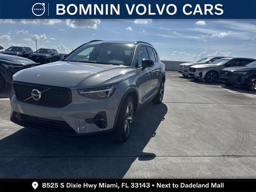 2026 Volvo XC40 B5 Plus