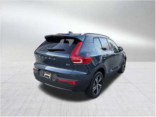 Denim Blue 2026 Volvo XC40 B4 Core