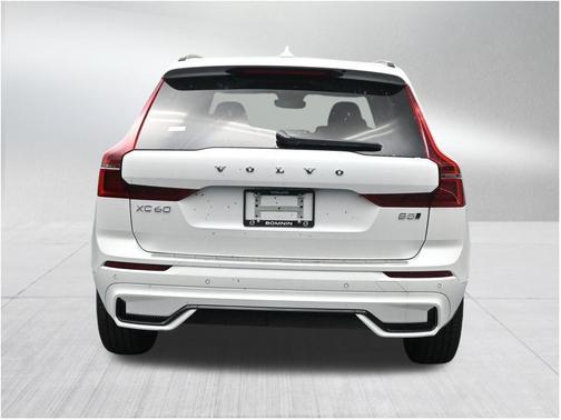 Crystal White 2026 Volvo XC60 B5 Plus