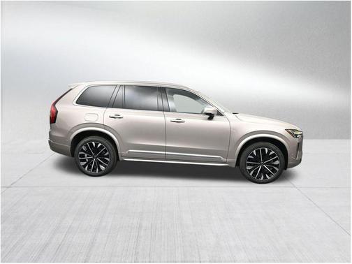 Bright 2026 Volvo XC90 B6 Plus 7-Seater
