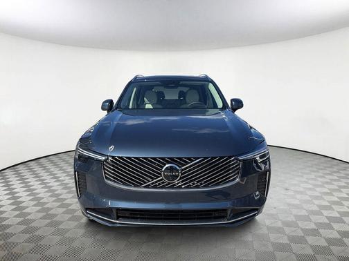 2026 Volvo XC90 B6 Ultra 7-Seater