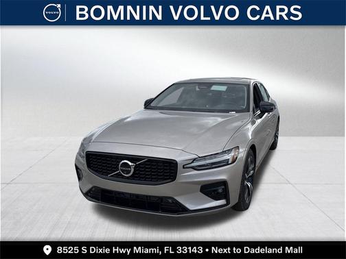 2025 Volvo S60 B5 Plus
