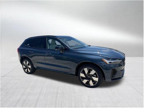 2025 Volvo XC60 Plug-In Hybrid T8 Plus