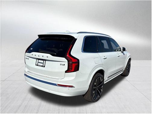 2026 Volvo XC90 B6 Plus 7-Seater