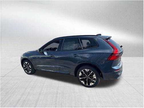 2026 Volvo XC60 Plug-In Hybrid T8 Plus