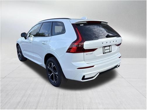 2026 Volvo XC60 Plug-In Hybrid T8 Core