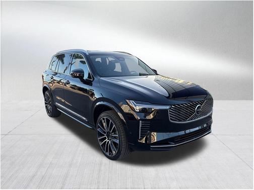 2026 Volvo XC90 B6 Plus 6-Seater