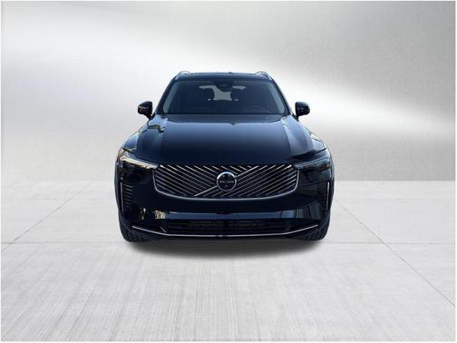 2026 Volvo XC90 B6 Plus 6-Seater