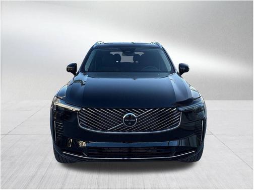 2026 Volvo XC90 B6 Plus 6-Seater