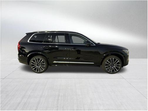 2026 Volvo XC90 B6 Ultra 7-Seater
