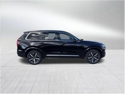 2026 Volvo XC90 B5 Core