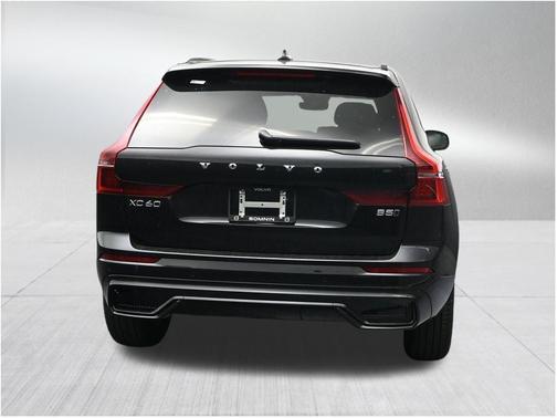 Onyx Black Metallic 2026 Volvo XC60 B5 Core