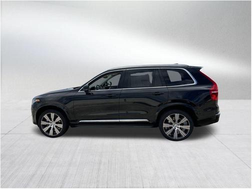 2025 Volvo XC90 B6 Plus 6-Seater