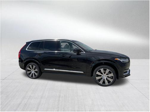 2025 Volvo XC90 B6 Plus 6-Seater
