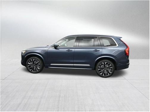 Denim Blue Metallic 2026 Volvo XC90 Plug-In Hybrid T8 Ultra 7-Seater