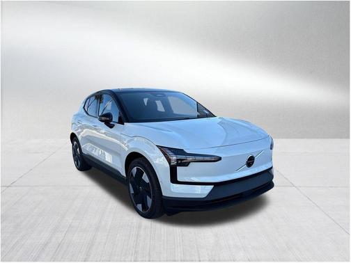 Crystal White 2026 Volvo EX30 Twin Motor Ultra