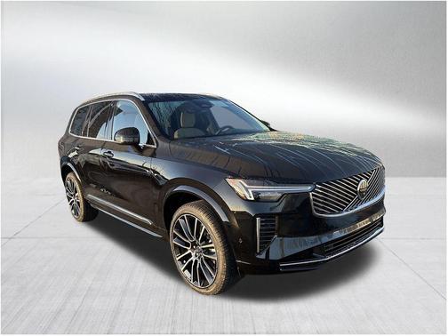2026 Volvo XC90 B5 Plus 7-Seater