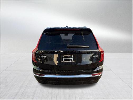 2026 Volvo XC90 B5 Plus 7-Seater