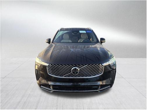 2026 Volvo XC90 B5 Plus 7-Seater