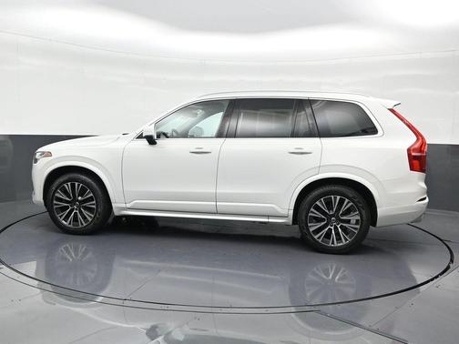 2020 Volvo XC90 T5 Momentum 7 Passenger