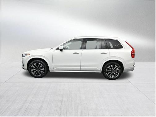 2020 Volvo XC90 T5 Momentum 7 Passenger