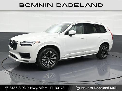 2020 Volvo XC90 T5 Momentum 7 Passenger
