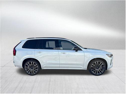 2026 Volvo XC90 B6 Ultra Dark Theme 7-Seater