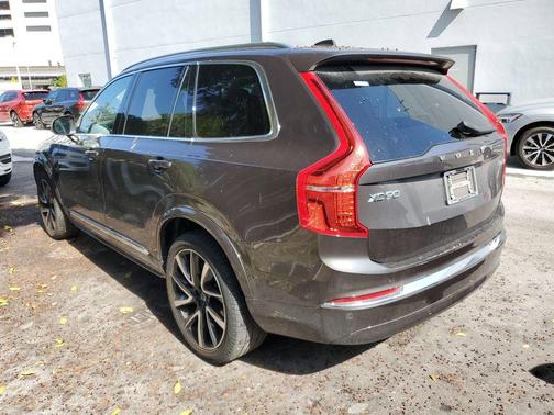 2023 Volvo XC90 B6 Plus 6-Seater