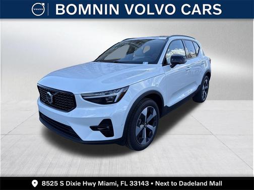 2026 Volvo XC40 B5 Plus