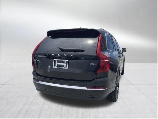 2025 Volvo XC90 B6 Ultra