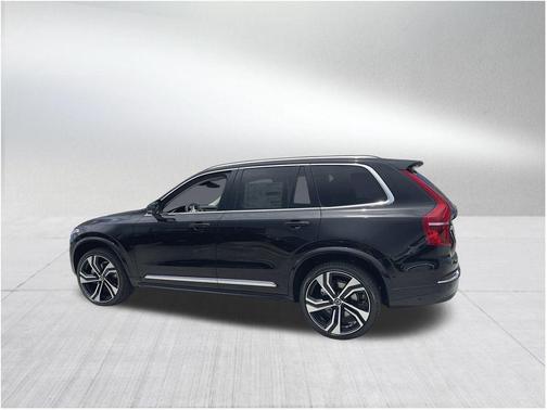2025 Volvo XC90 B6 Ultra