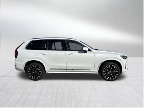 2026 Volvo XC90 B5 Ultra 6-Seater