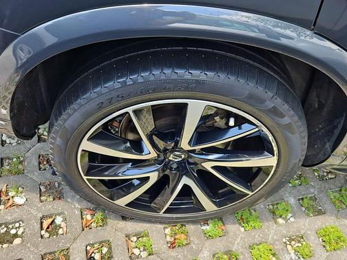 2022 Volvo XC90 T6 Momentum 7 Passenger