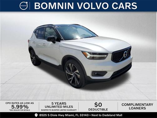 2022 Volvo XC40 T5 R-Design