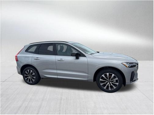 2025 Volvo XC60 B5 Core