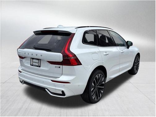 2026 Volvo XC60 B5 Ultra